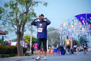 BIB: 
                            <button type="button" onclick="openModal(10099009)" class="btn btn-primary btn-sm float-right btn-popup" data-toggle="modal" data-target=".modal-high-quality">
                        <i class="fas fa-shopping-cart"></i> Add to Cart
                    </button>
                                            <button type="button" onclick="isThisMe(10099009, true)" class="btn btn-success btn-sm float-right btn-popup btn-isme hidden" data-toggle="tooltip" data-placement="bottom" title="นี่คือรูปของคุณใช่ไหม คลิกที่นี่เพื่อเอาเข้าอัลบั้ม">
                        <i class="fas fa-plus"></i> Add to album
                    </button>
                    <button type="button" onclick="isThisMe(10099009, false)" class="btn btn-warning btn-sm float-right btn-popup btn-isnotme hidden">
                        <i class="fas fa-ban"></i> Remove from album
                    </button>